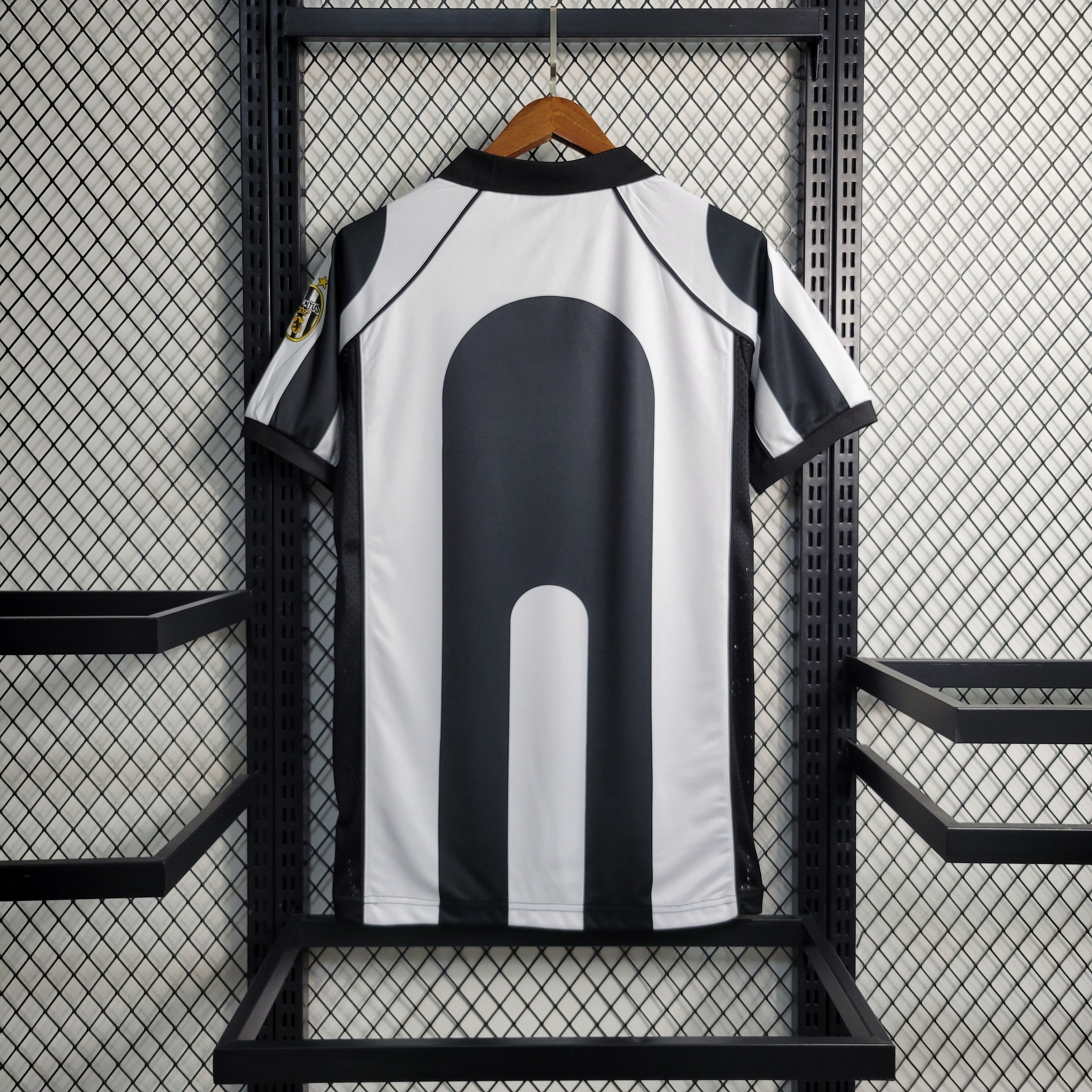 JUVENTUS 1997/98 HOME SHIRT