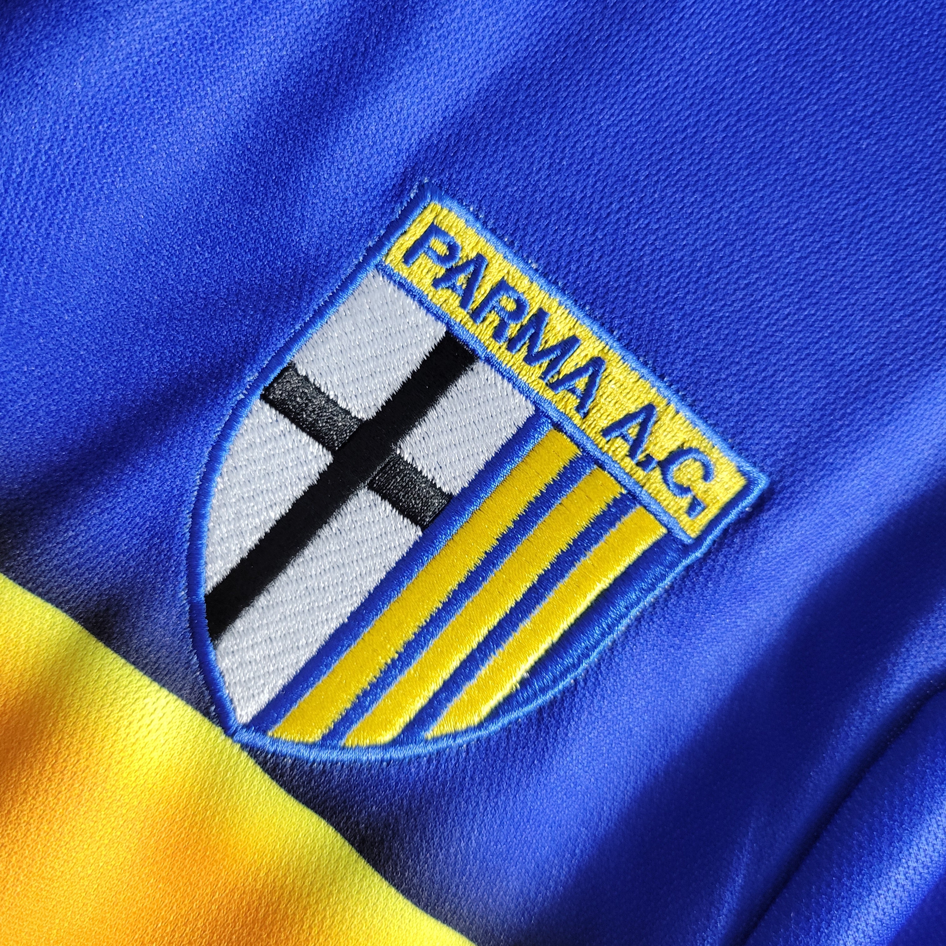 PARMA 2001/02 HOME SHIRT