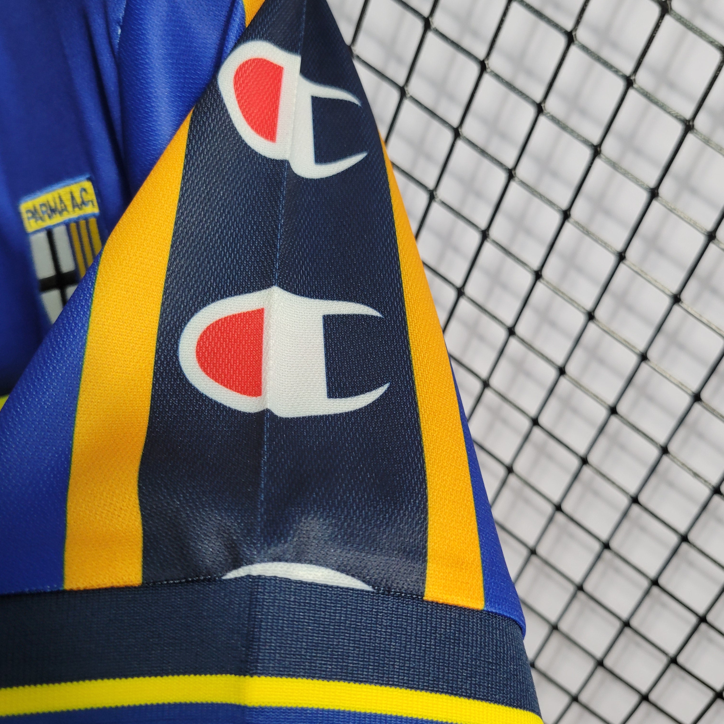 PARMA 2001/02 HOME SHIRT