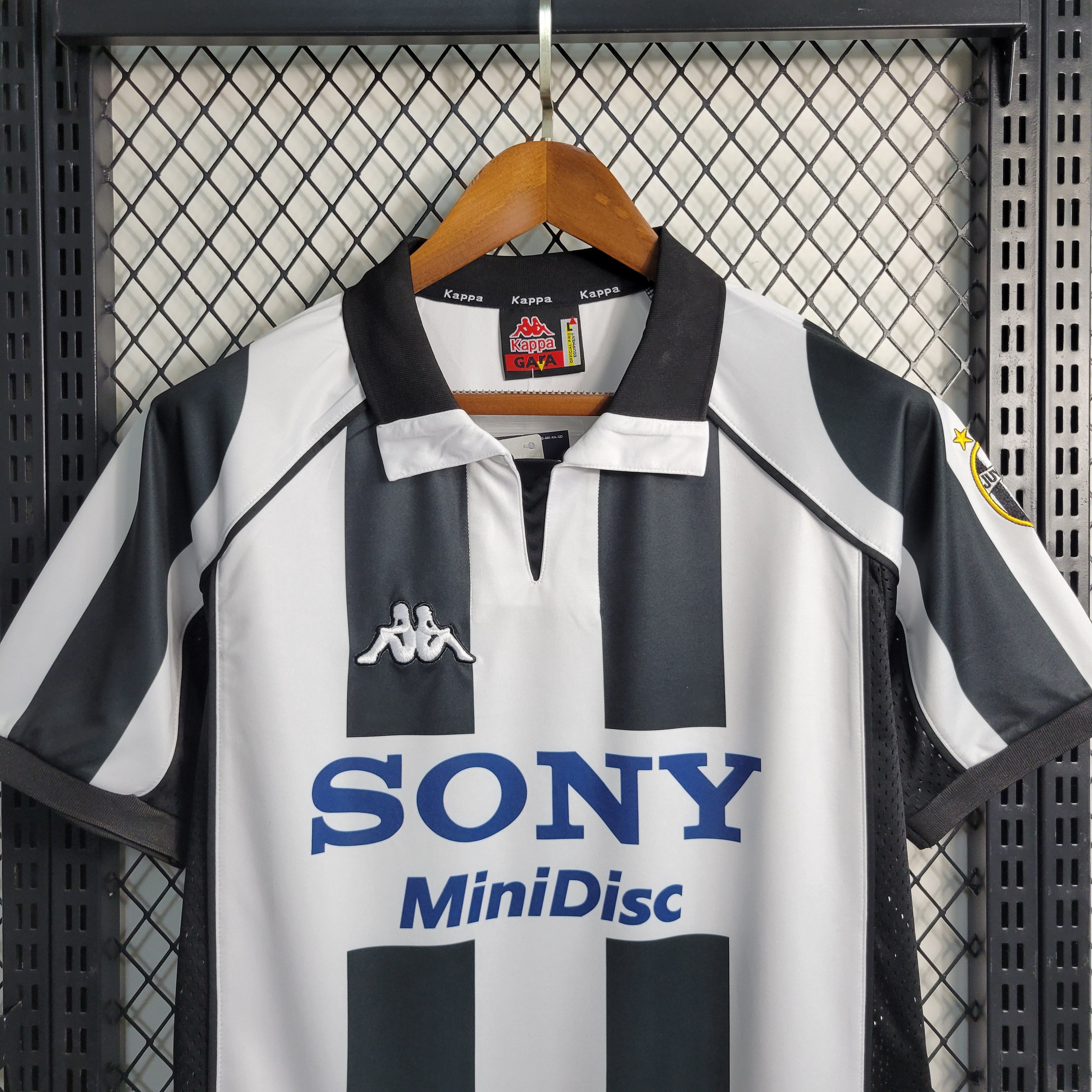 JUVENTUS 1997/98 HOME SHIRT