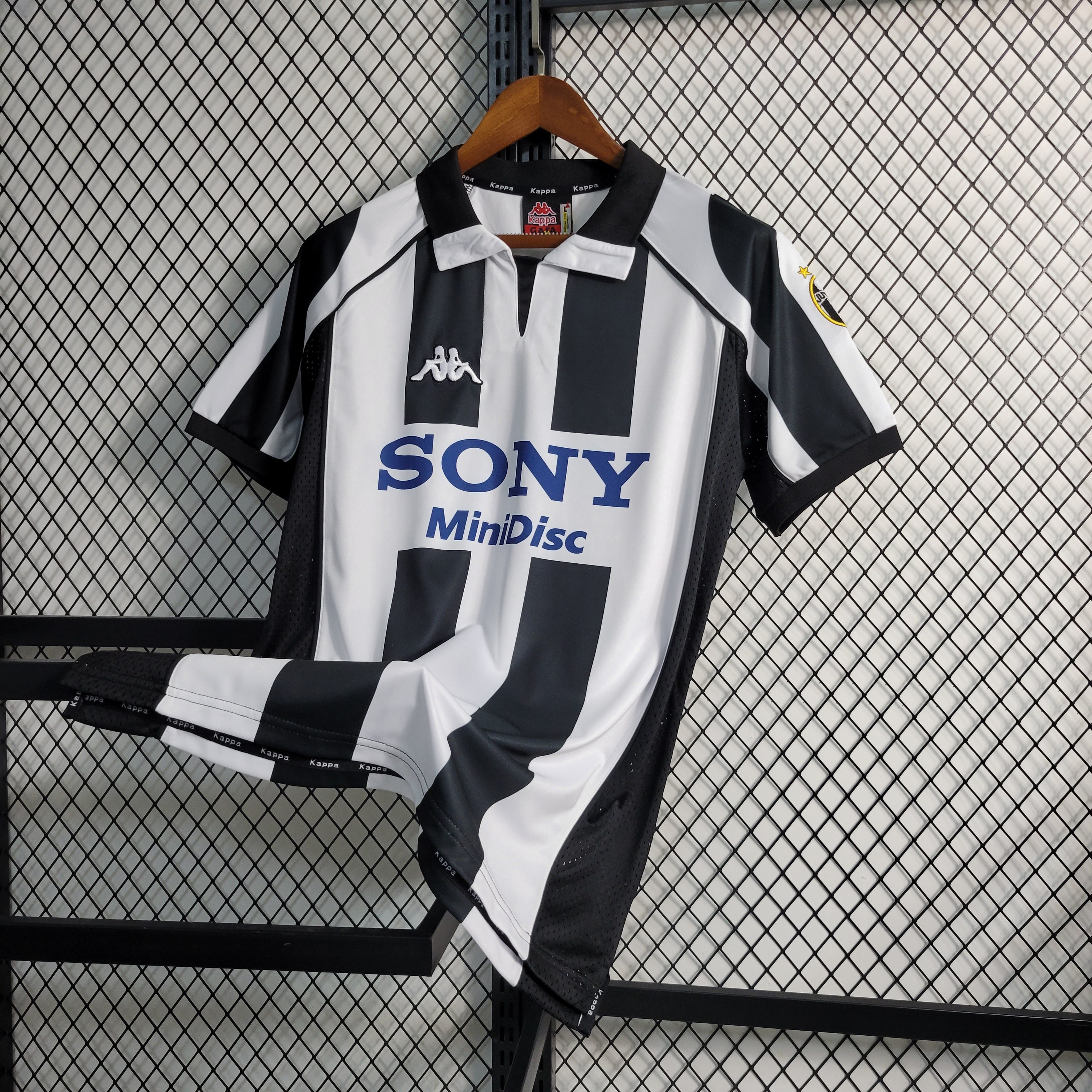 JUVENTUS 1997/98 HOME SHIRT