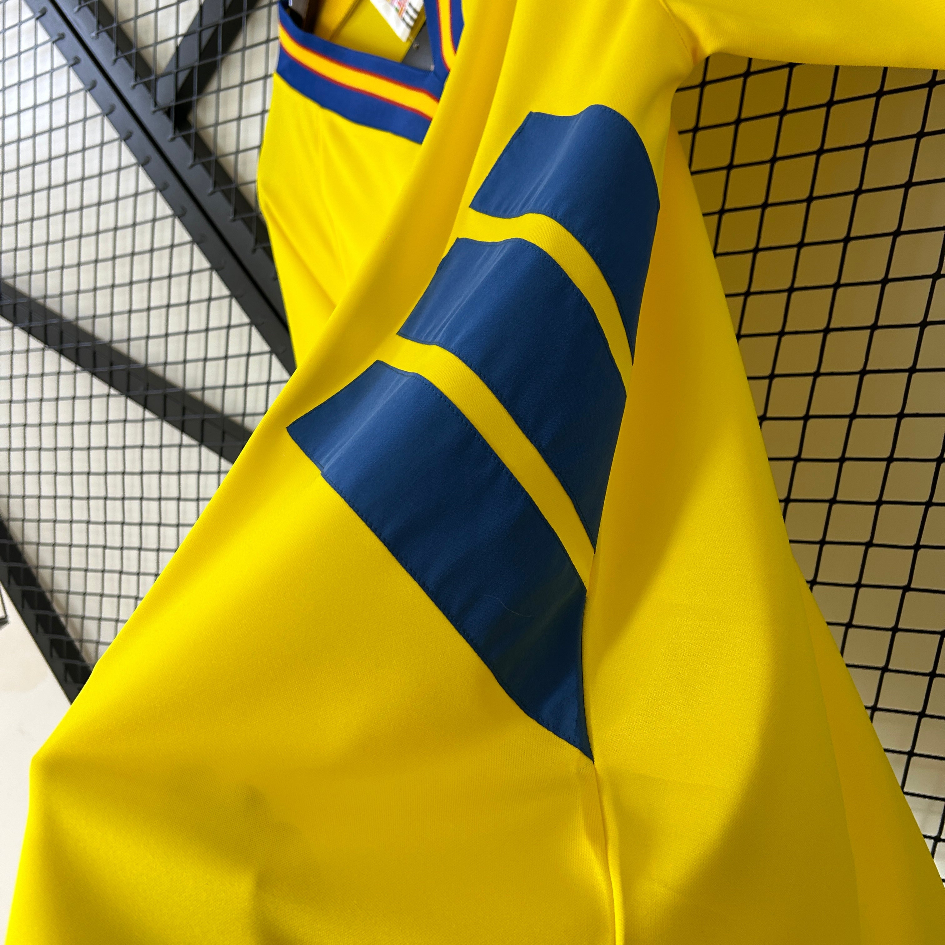 SWEDEN 1994 HOME SHIRT