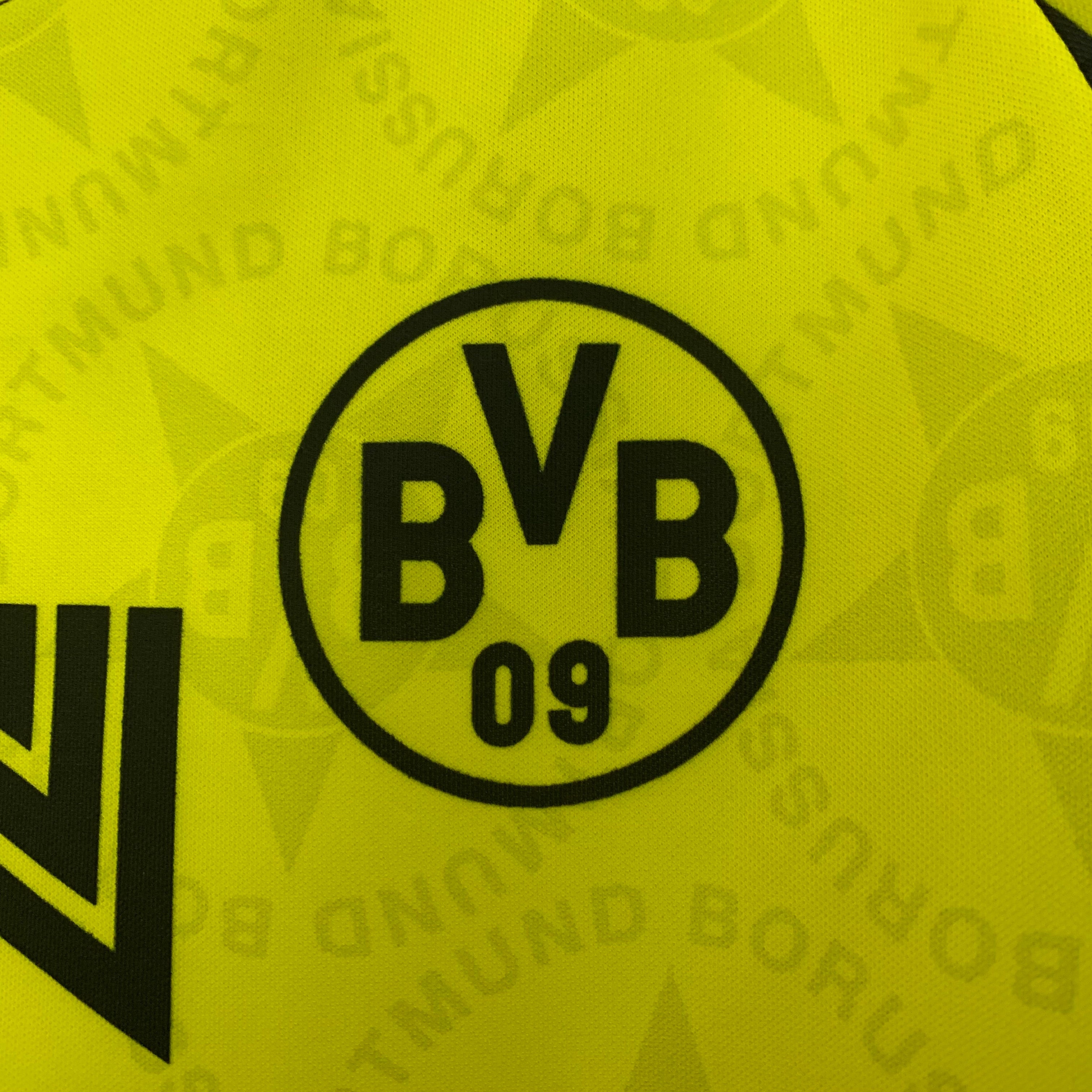 BORUSSIA DORTMUND 1994/95 HOME SHIRT