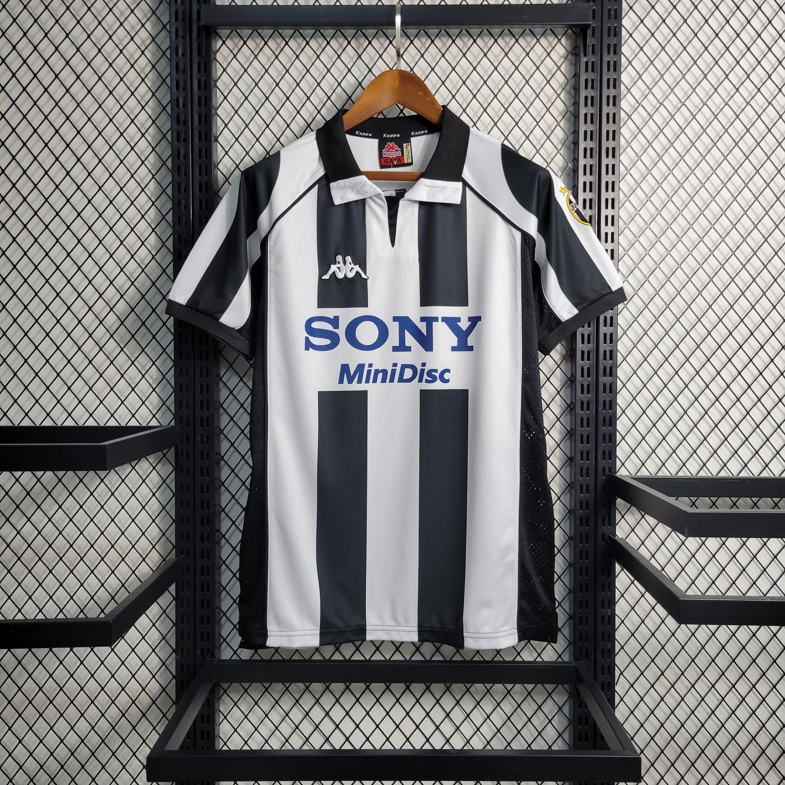 JUVENTUS 1997/98 HOME SHIRT