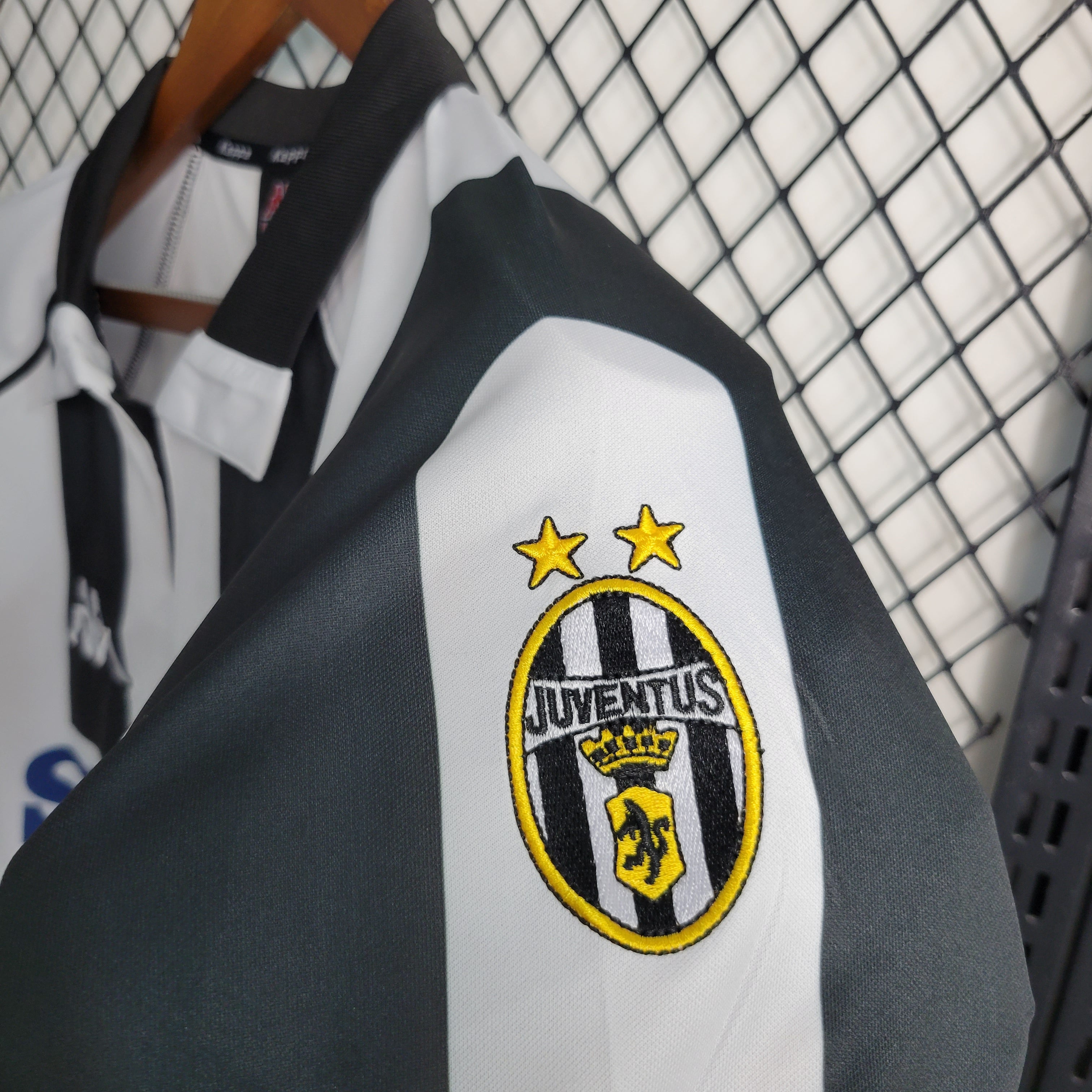 JUVENTUS 1997/98 HOME SHIRT