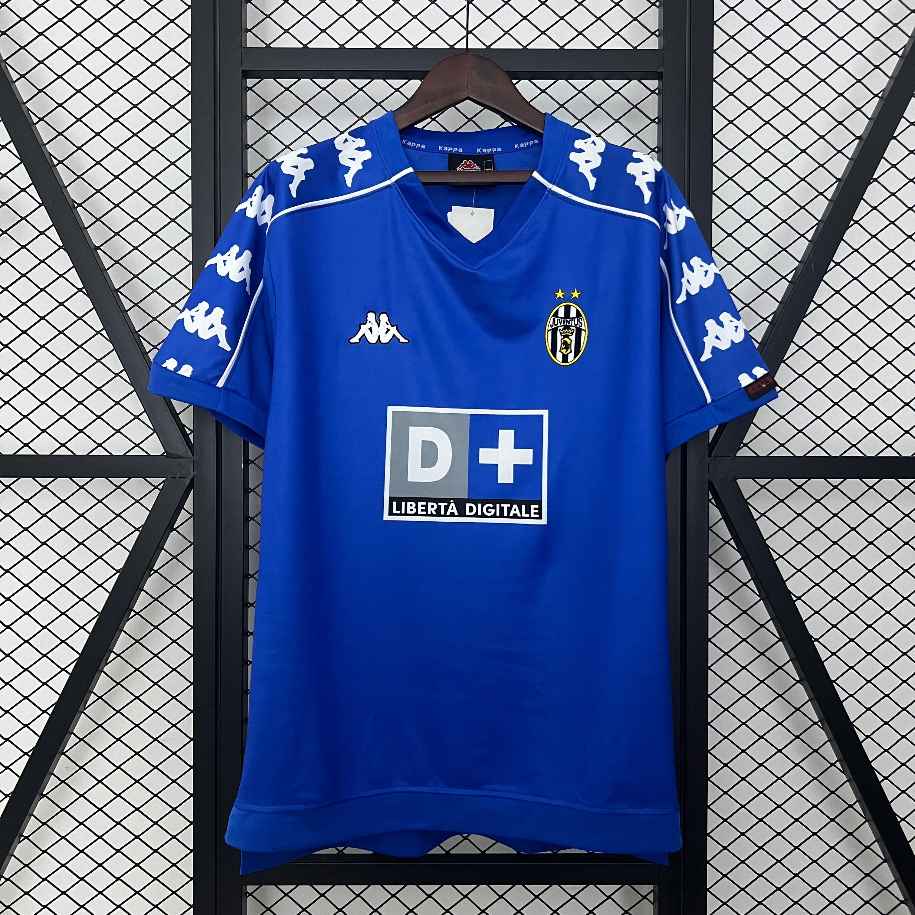 JUVENTUS 1999/00 AWAY SHIRT