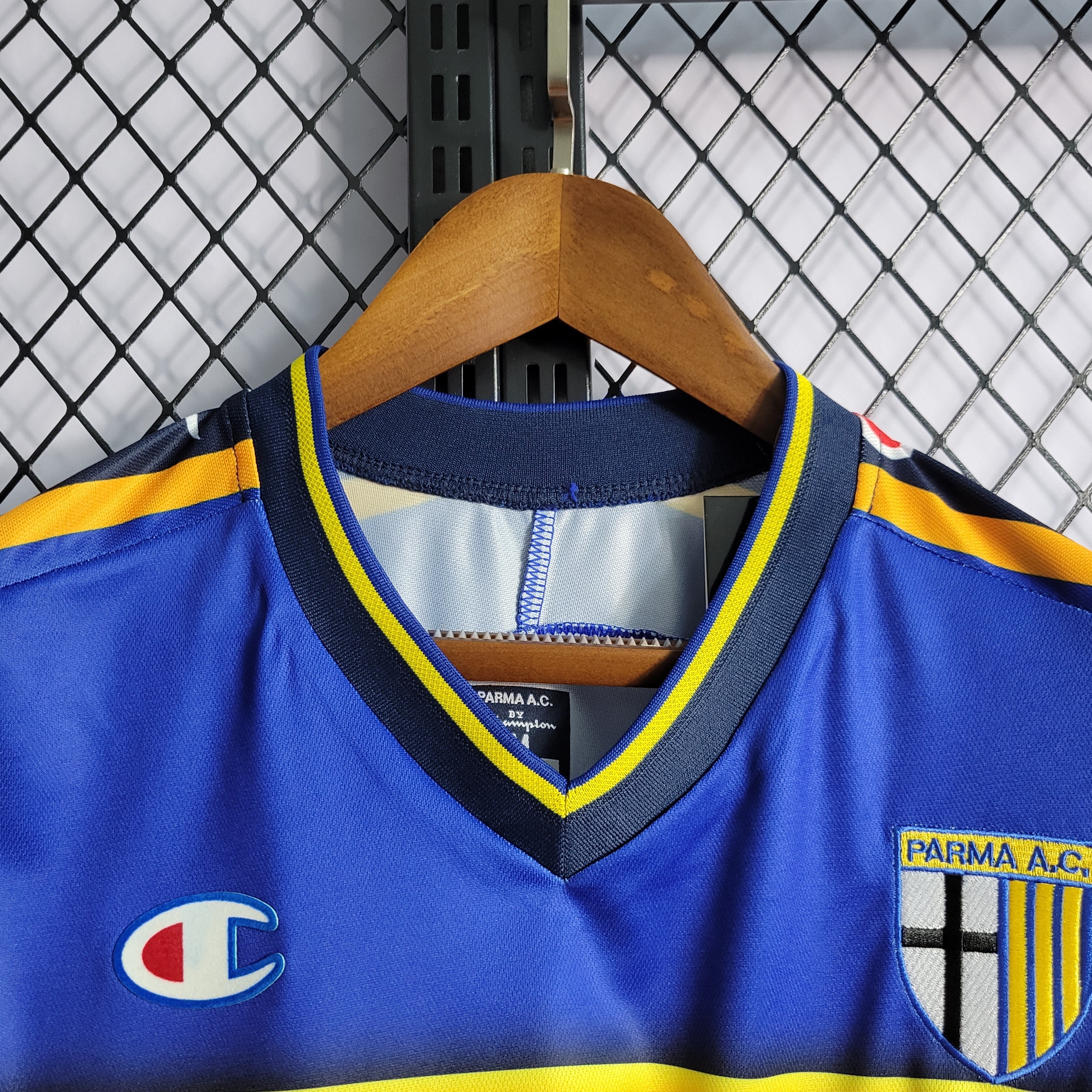 PARMA 2001/02 HOME SHIRT