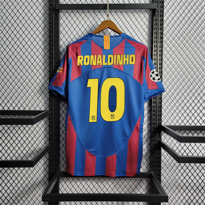 Barcelona Home 05/06 - Ronaldinho