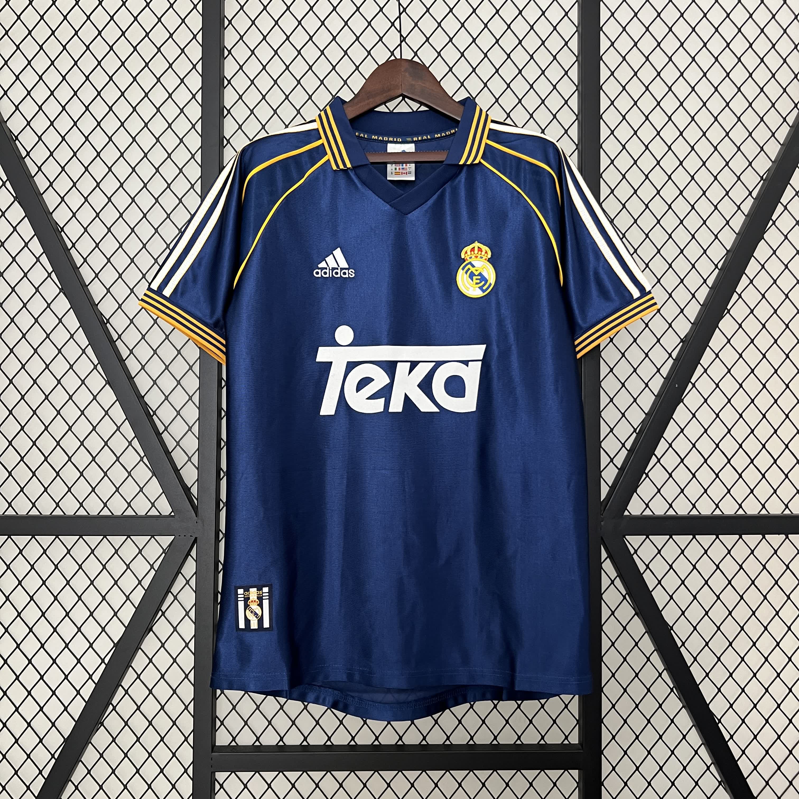 REAL MADRID 1998/00 THIRD SHIRT